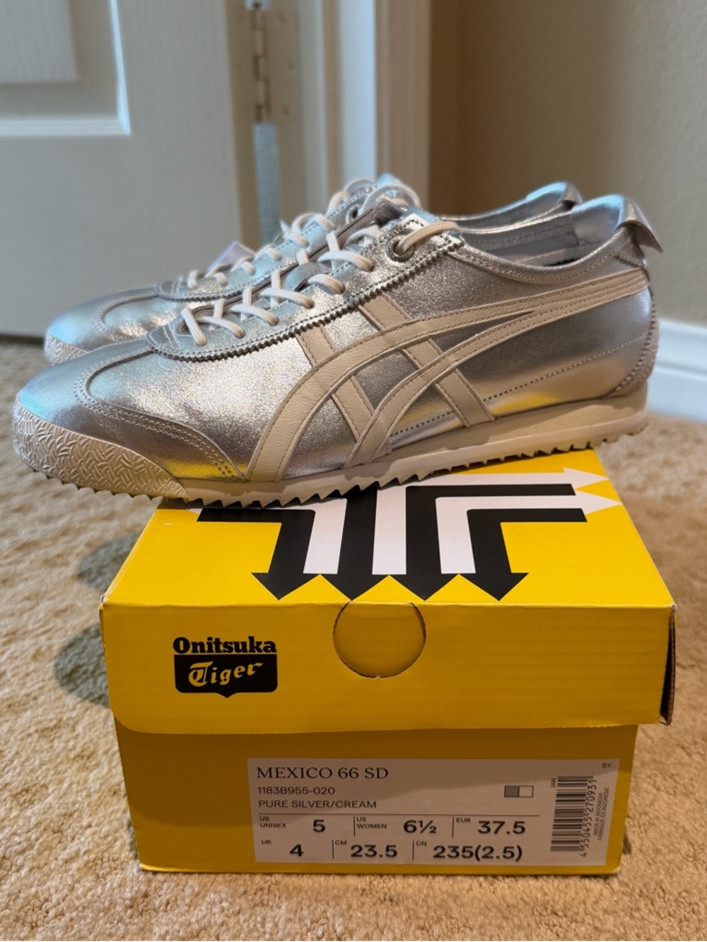 Onitsuka Tiger Mexico 66 SD sneakers/trainers in pure silver/cream color way - Picture 2 of 9